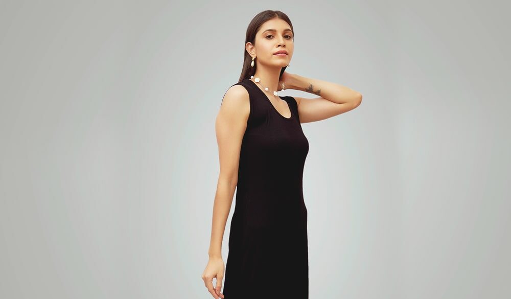 Designer Ribbed Slim Fit Maxi Dress With Shrug - Image 5